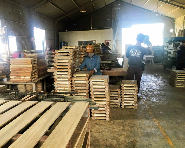 Vietnam furniture factory