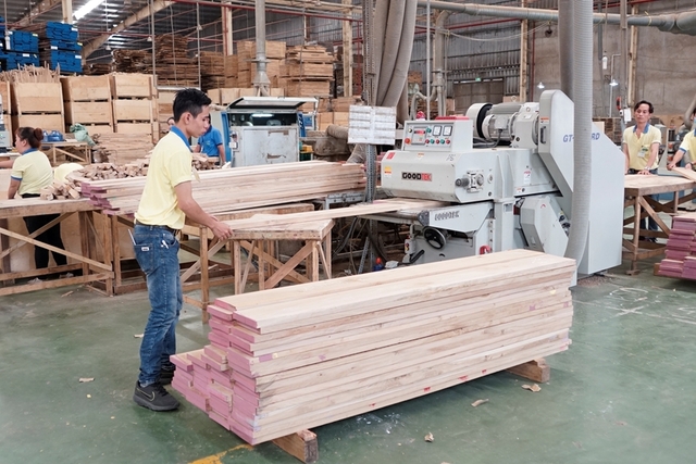 furniture manufacturers vietnam